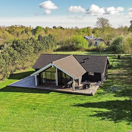3 Bedroom Cozy Home In Samso Onsbjerg