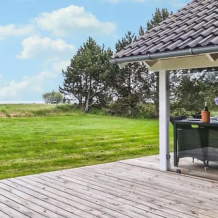 3 Bedroom Cozy Home In Samso